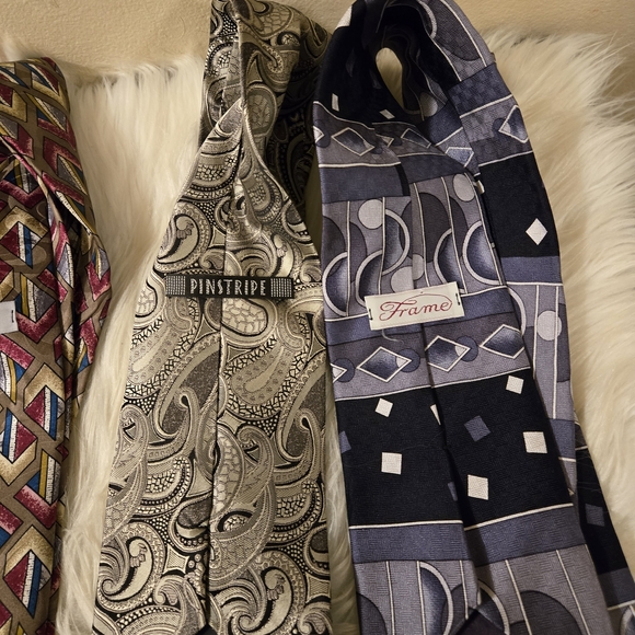 Assorted Multi-colored Ties Collection - Picture 7 of 11